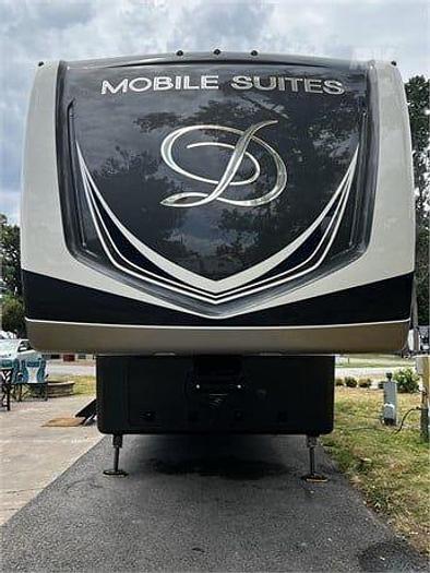 Used 2022 DRV MOBILE SUITES 41RKDB