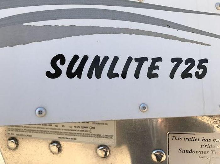 Used 2003 Sundowner Sunlite 725 Three Horse Trailer with Living Quarters