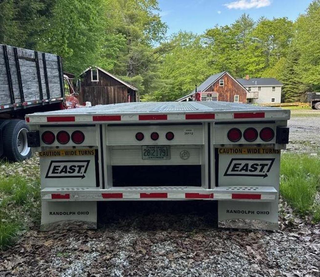 Used 2006 East 48' Aluminum Flatbed Trailer