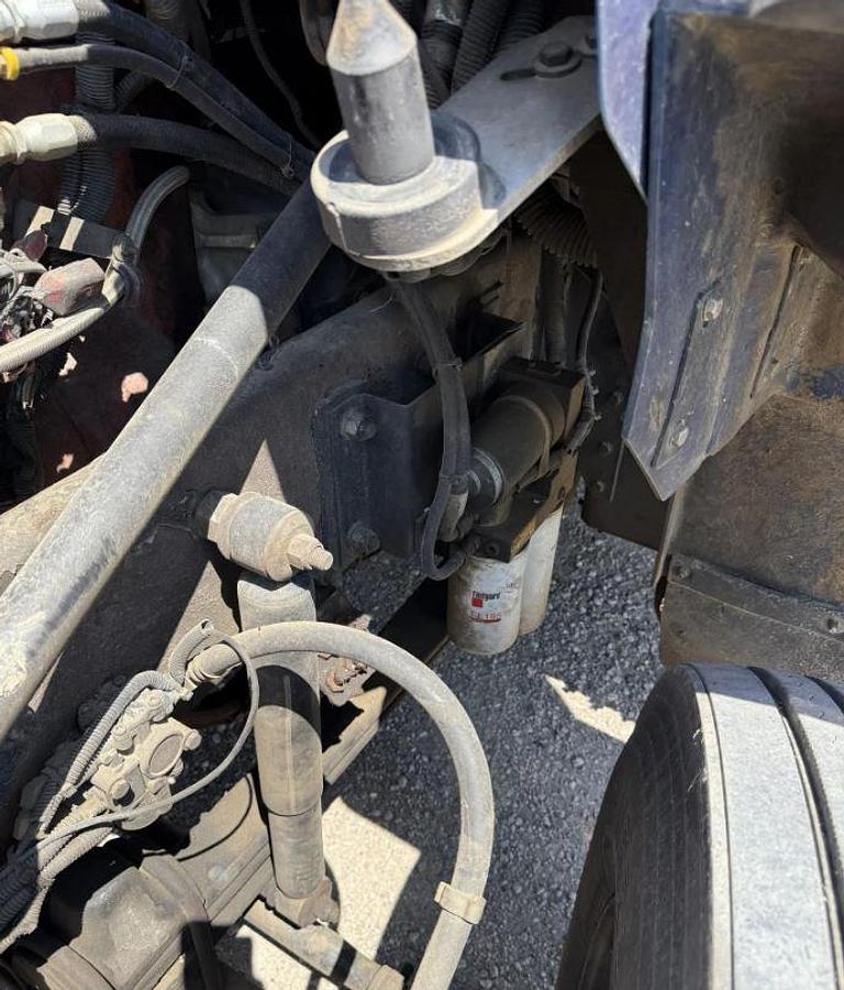 Used 2005 KENWORTH T800