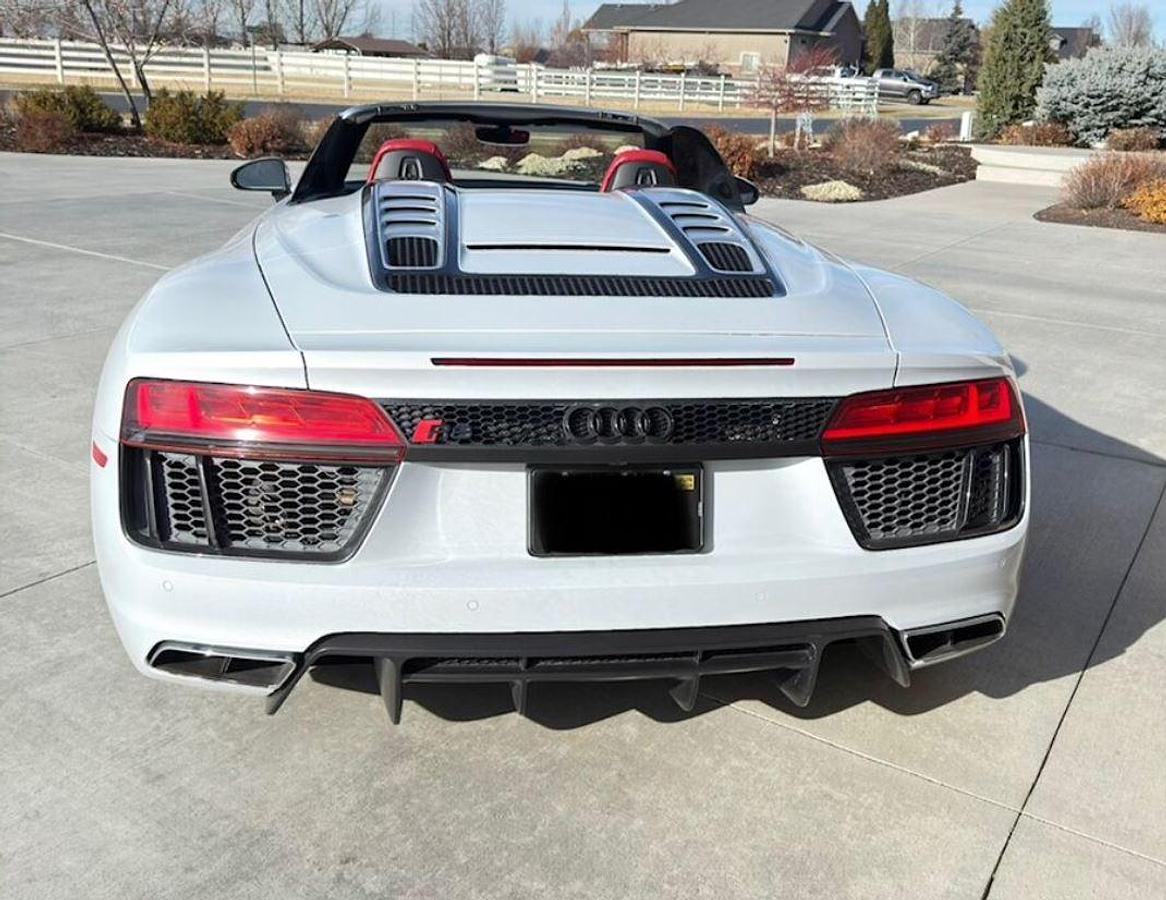 Used 2017 Audi R8 5.2 quattro V10 Spyder