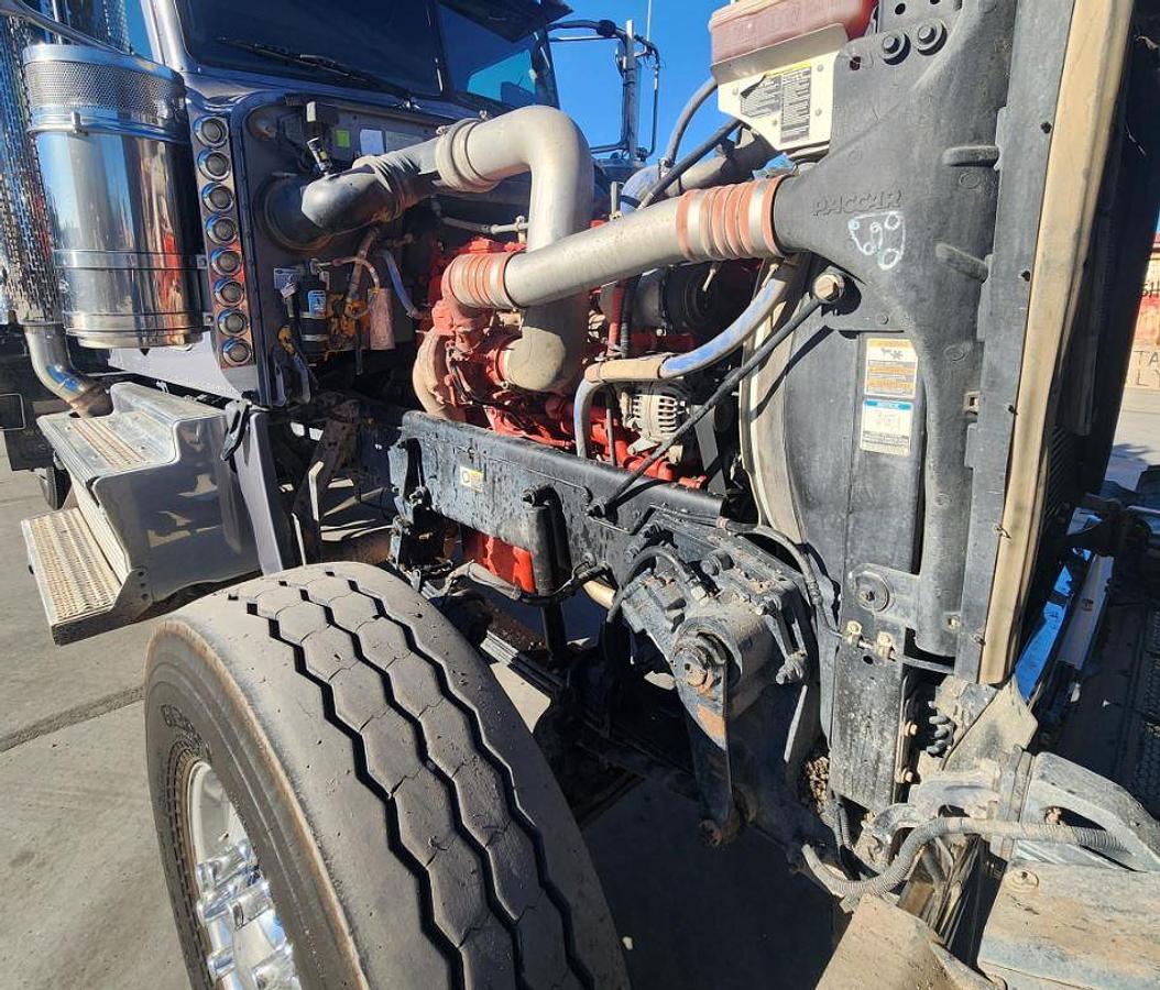 Used 2020 Peterbilt 389