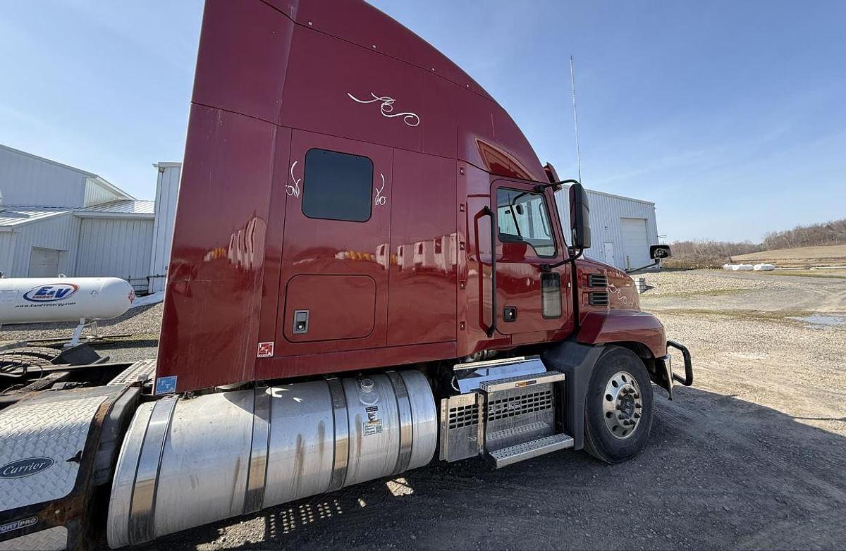 Used 2020 Mack Anthem 64T