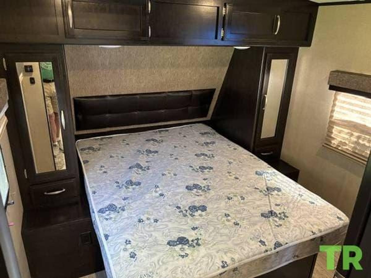 Used 2016 Grand Design Imagine 2150RB Travel Trailer