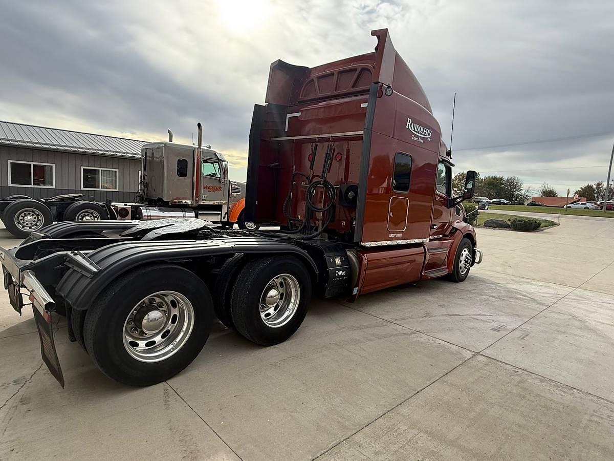 Used 2021 Peterbilt 579
