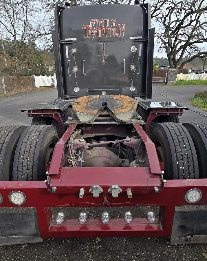 Used 2020 Kenworth W900l
