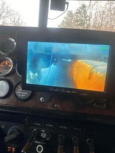 Used 2005 Peterbilt 379 Wrecker Tow Truck