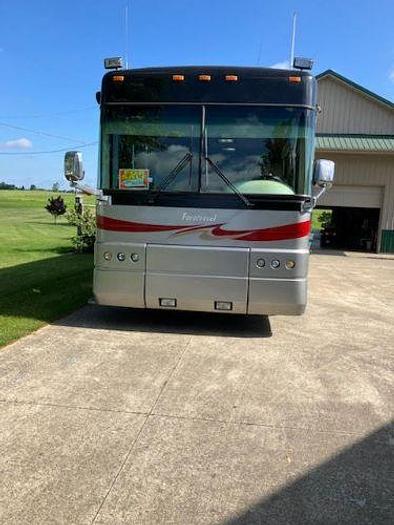 Used 1999 Fore Travel U320