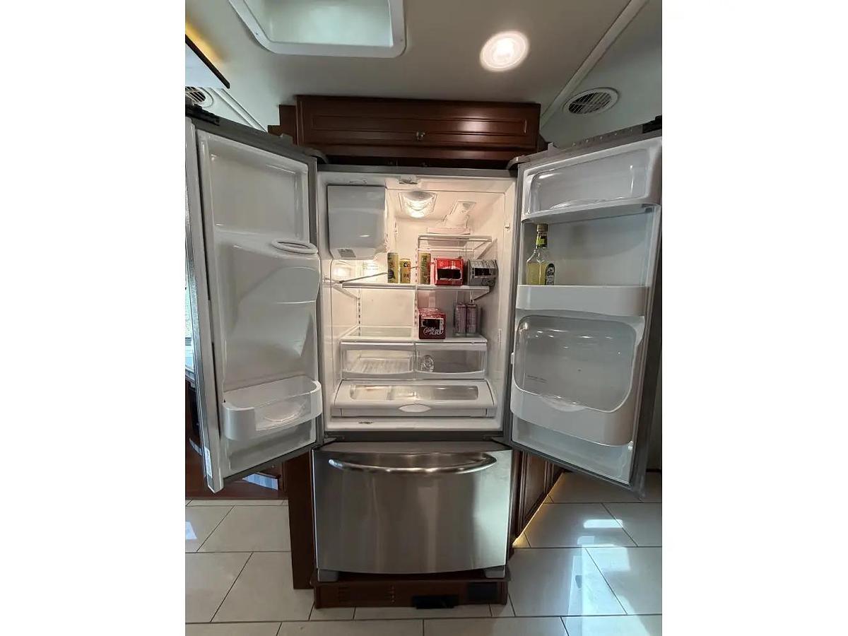 Used 2015 Winnebago Itasca Ellipse 42HD