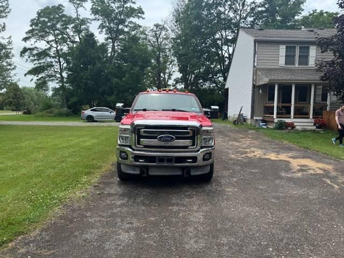 Used 2011 Ford F-250 Lariat 6.7L diesel