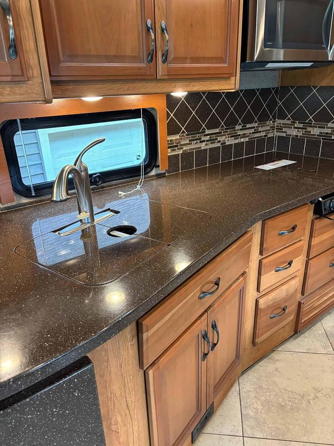 Used 2015 Fleetwood Expedition 38K