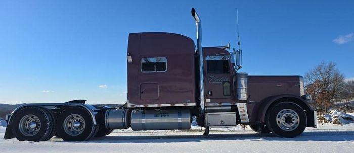 Used 2008 Peterbilt 389