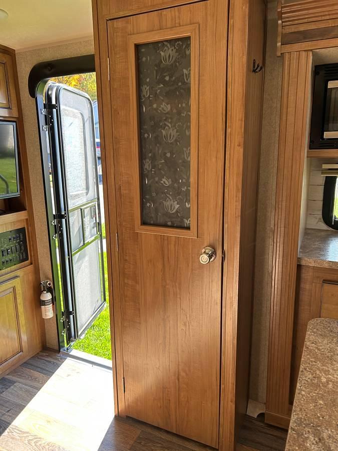 Used 2016 Forest River Rockwood Woo 23IKSS Travel Trailer