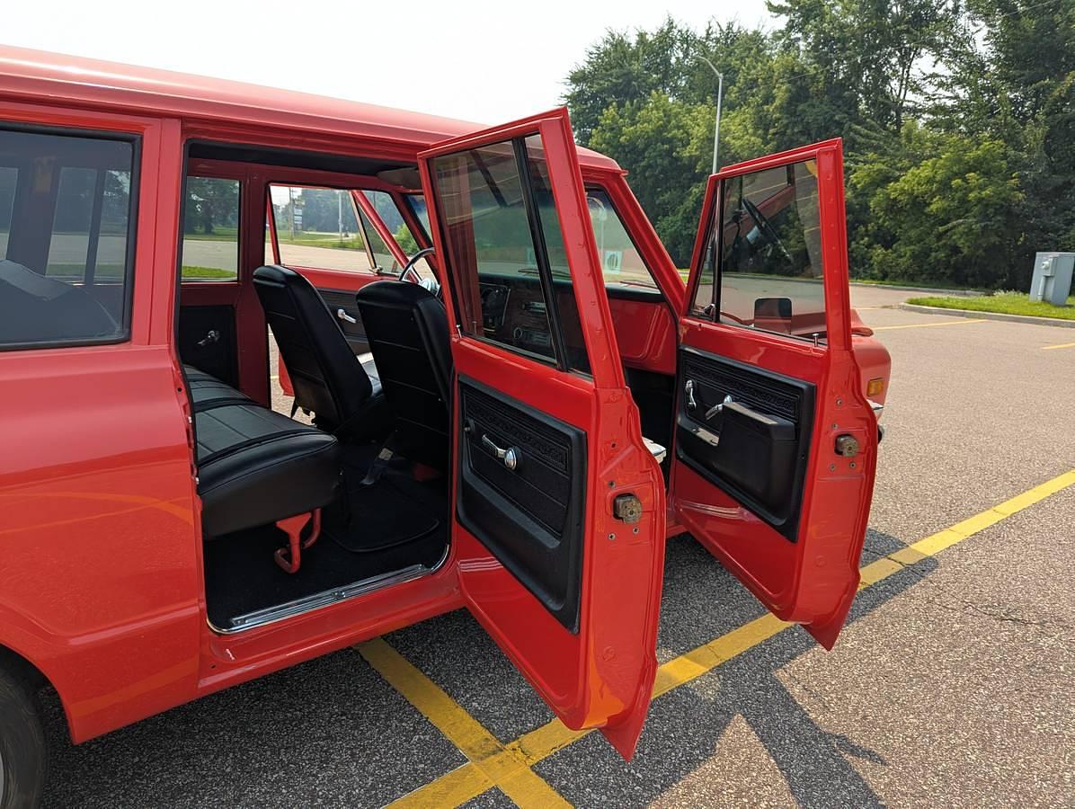 Used 1972 Chevrolet Suburban