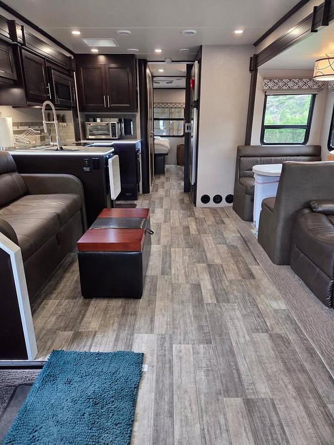 Used 2021 Dynamax Force Hd 37TSHD