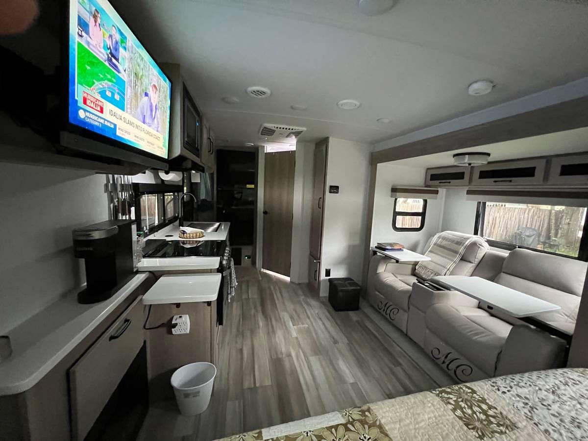 Used 2024 Forest River Rockwood Mini Lite 2205S