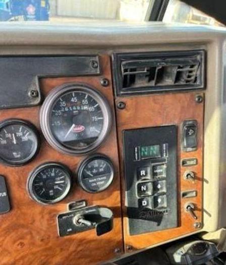 Used 2009 Peterbilt 335