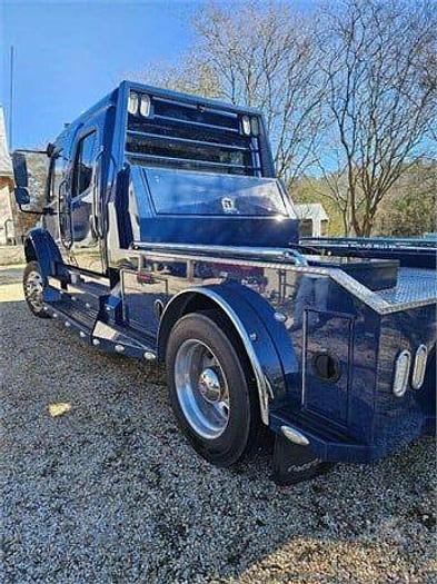 Used 2015 Freightliner BUSINESS CLASS M2 106