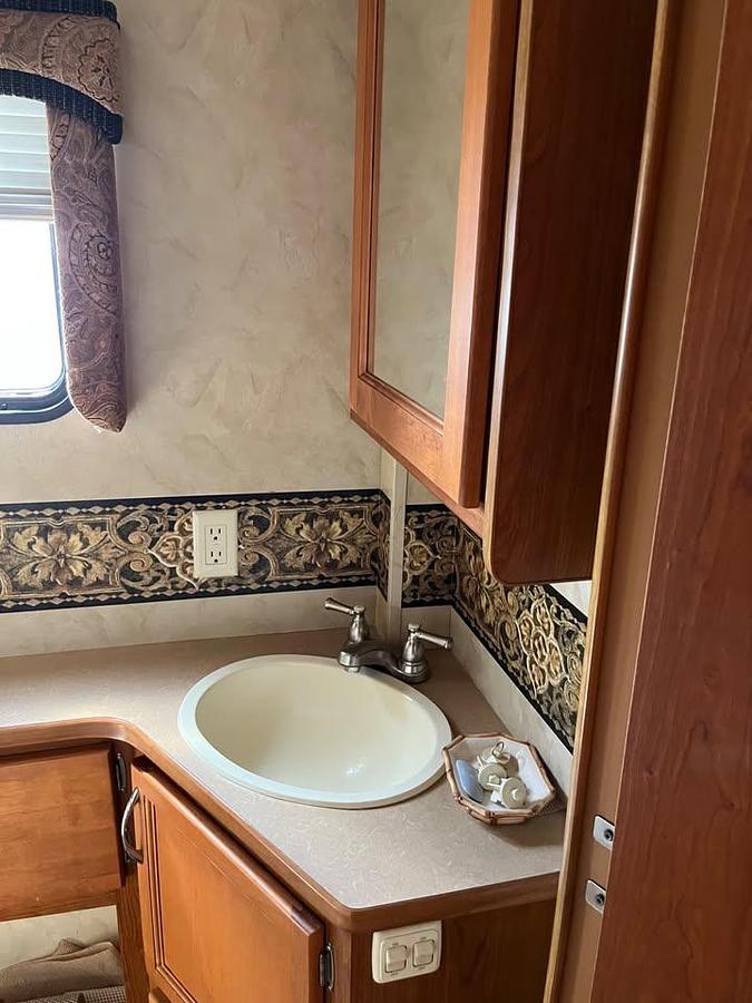 Used 2008 Holiday Rambler Motorhome
