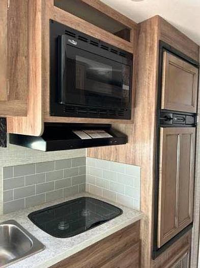 Used 2021 Jayco Redhawk 22SE