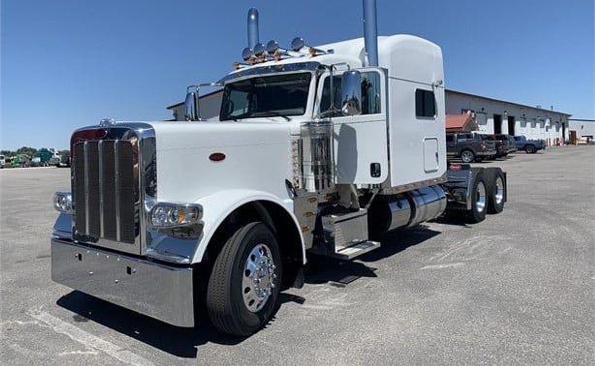 Used 2021 Peterbilt 389