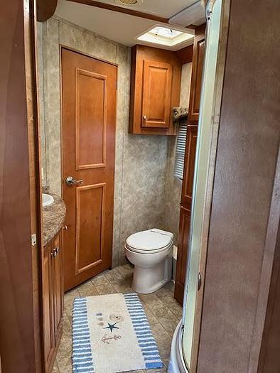 Used 2008 Gulf Stream Yellowstone Country Club Coach Class A Motorhome