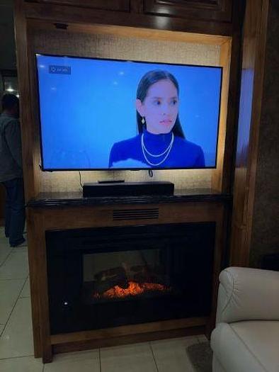 Used 2015 Tiffin Phaeton 40AH