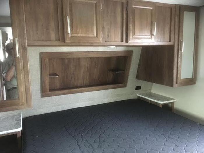 Used 2017 Keystone Cougar 26SABWE