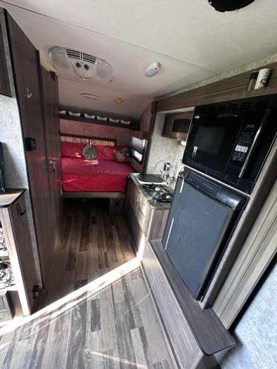 Used 2017 Winnebago Winnie Drop WD1780