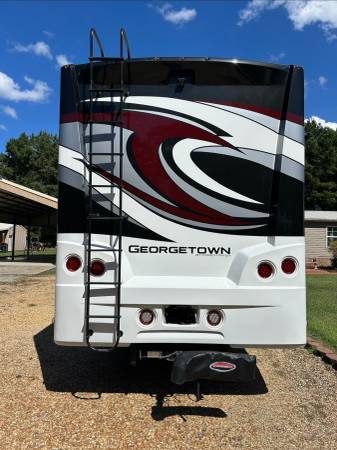 Used 2019 Forest River Georgetown Ds 369xl