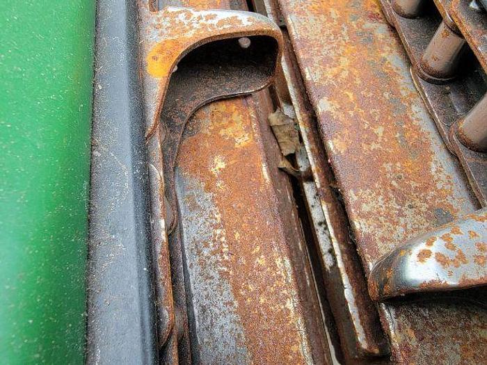 Used 2013 JOHN DEERE 608C Chopping Corn Head