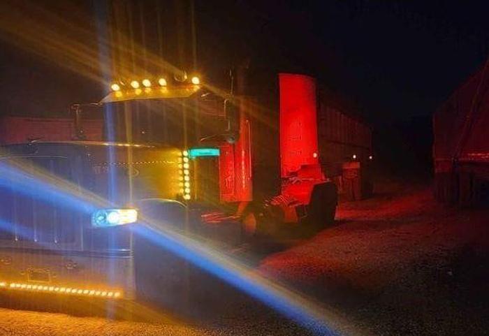 Used 2019 Peterbilt 389 Sleeper