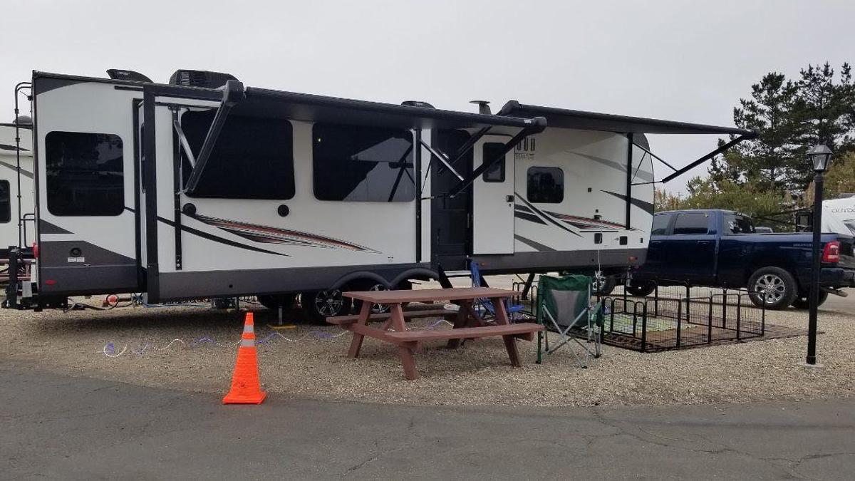 Used 2010 Forest River 34HB
