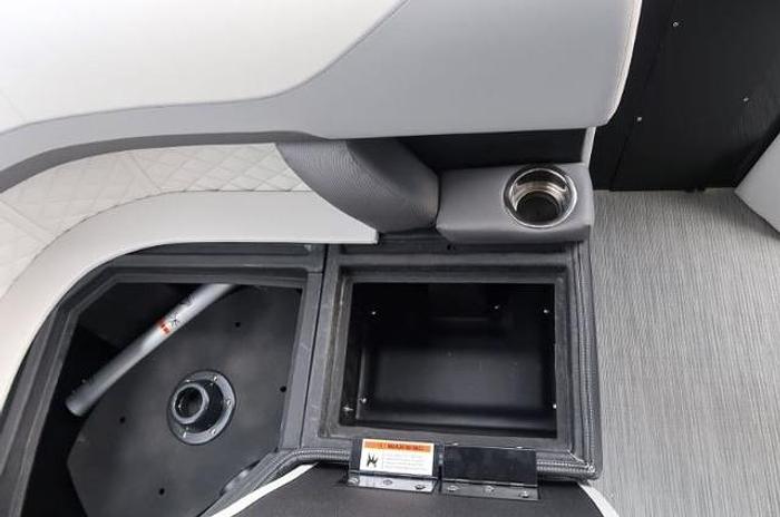 Used 2023 Lowe SS210WT Pontoon