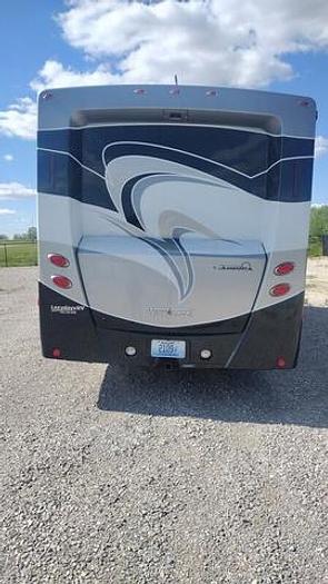 Used 2016 Itasca Cambria 27K