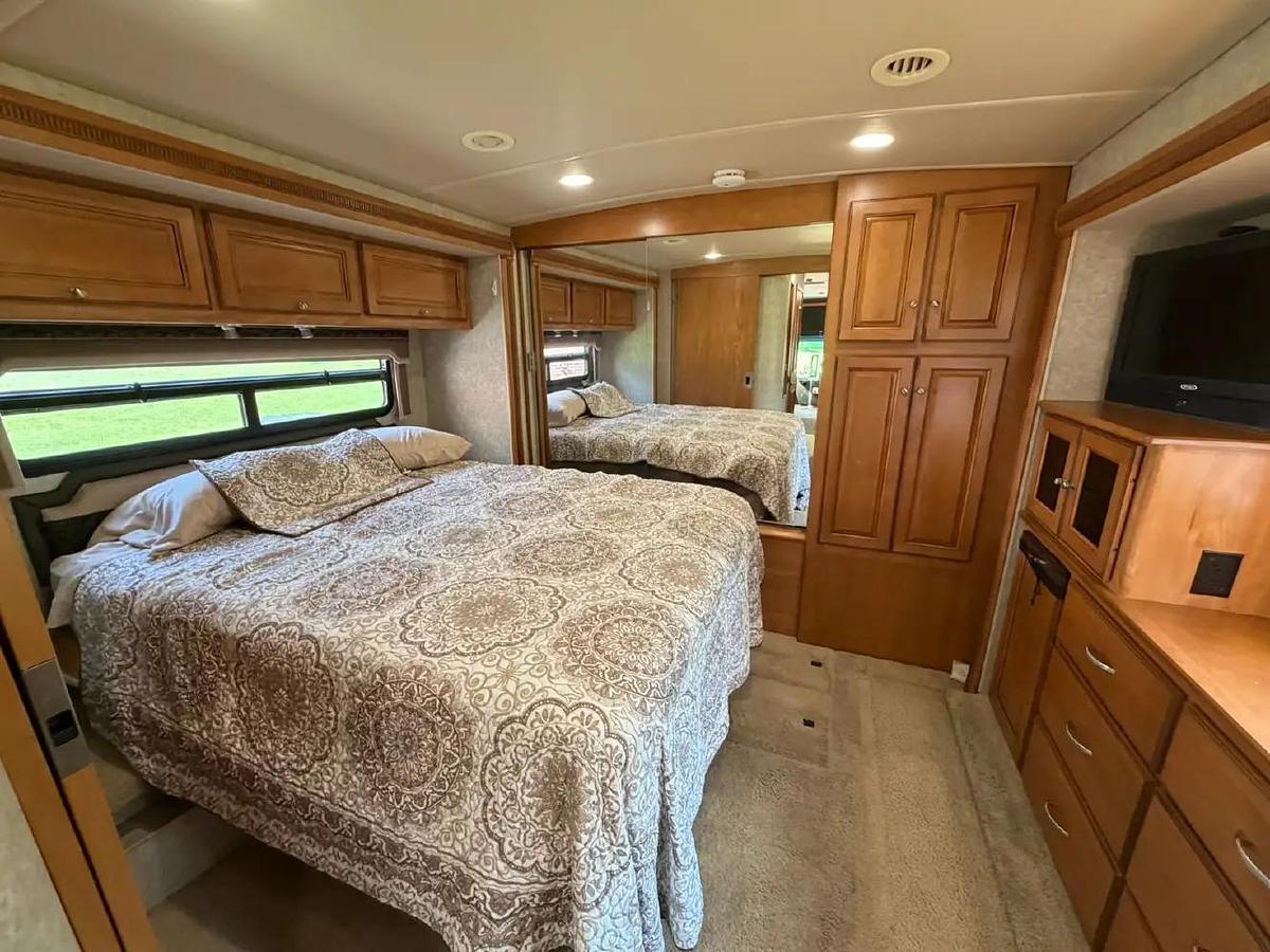 Used 2010 Winnebago Journey Express 34y
