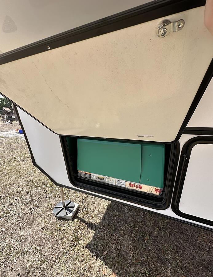 Used 2023 Keystone Fuzion 430 Fifth Wheel Toy Hauler