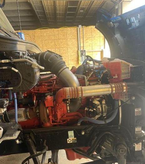 Used 2025 KENWORTH T880 Dump Truck