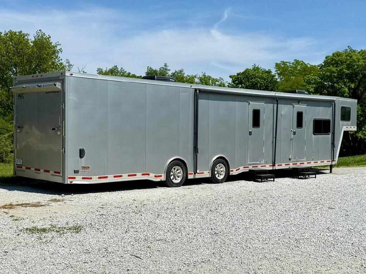 Used 2016 Atc Quest X Living Quarters Trailer