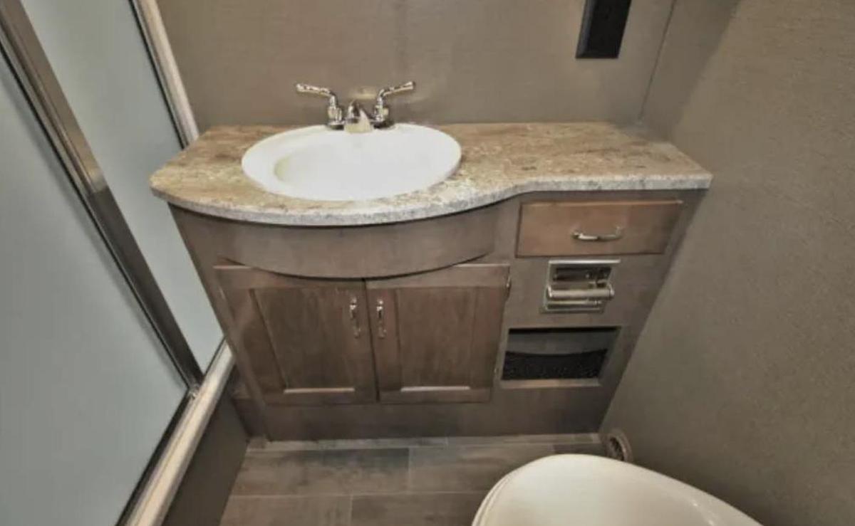 Used 2019 Winnebago Intent 29L Class A Motorhome