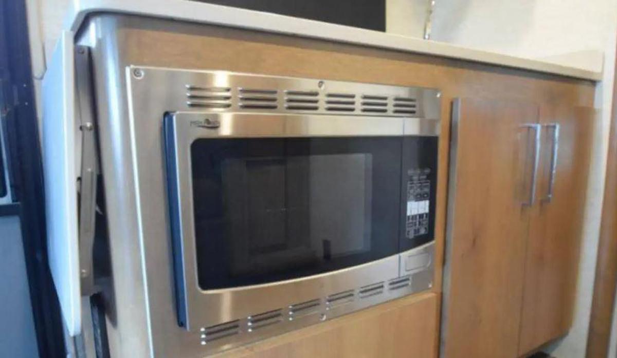 Used 2020 Tiffin Wayfarer 24TW