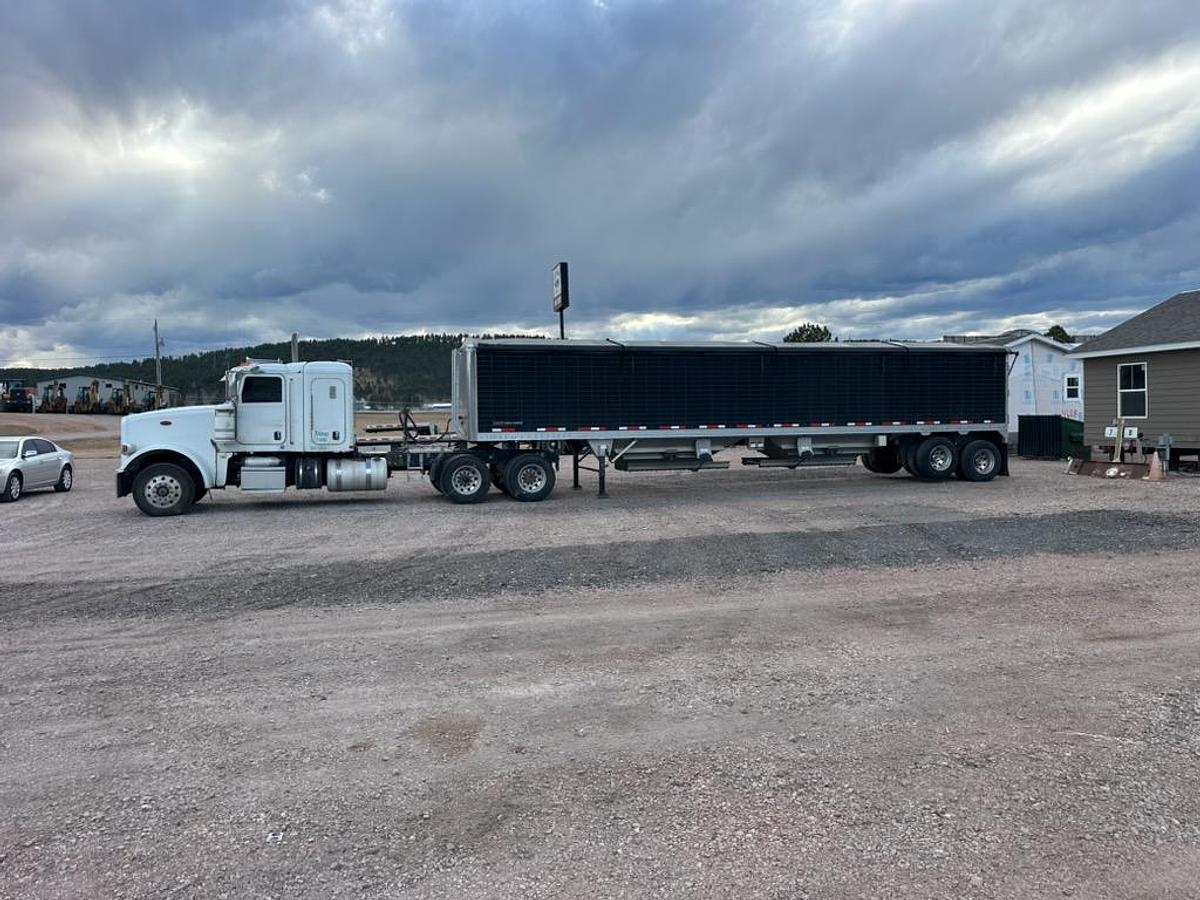 Used 2016 Peterbilt 367