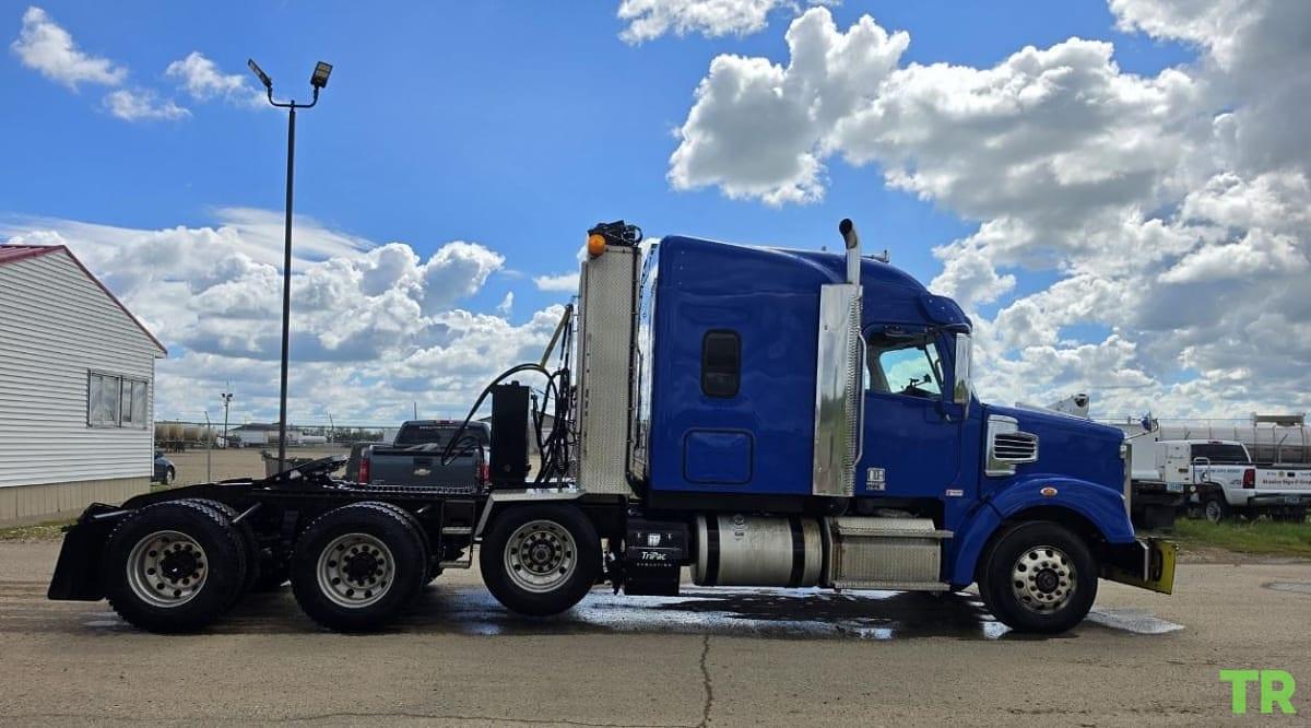Used 2020 Freightliner Coronado 122SD