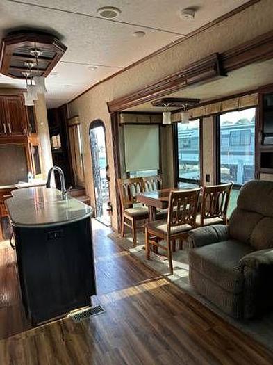 Used 2017 Prime Time Sanibel 3550