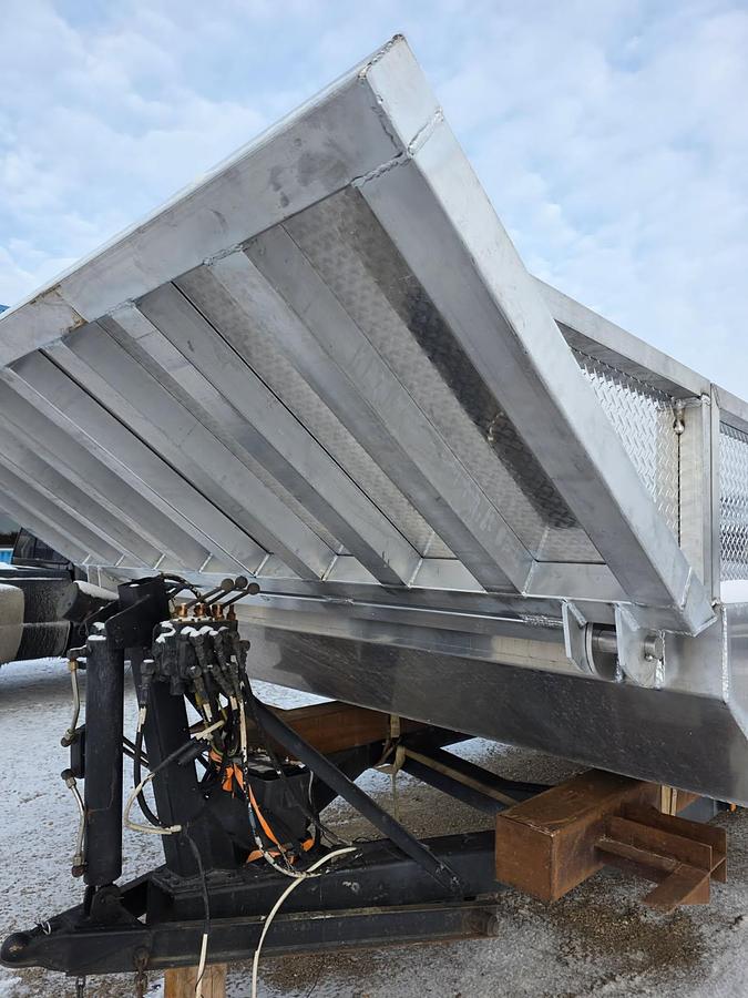 Used 2026 Better Barge Responder 10x32