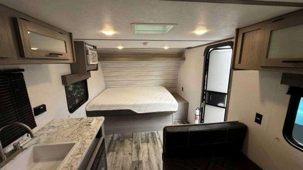 Used 2019 40' Vanleigh Vilano 375FL