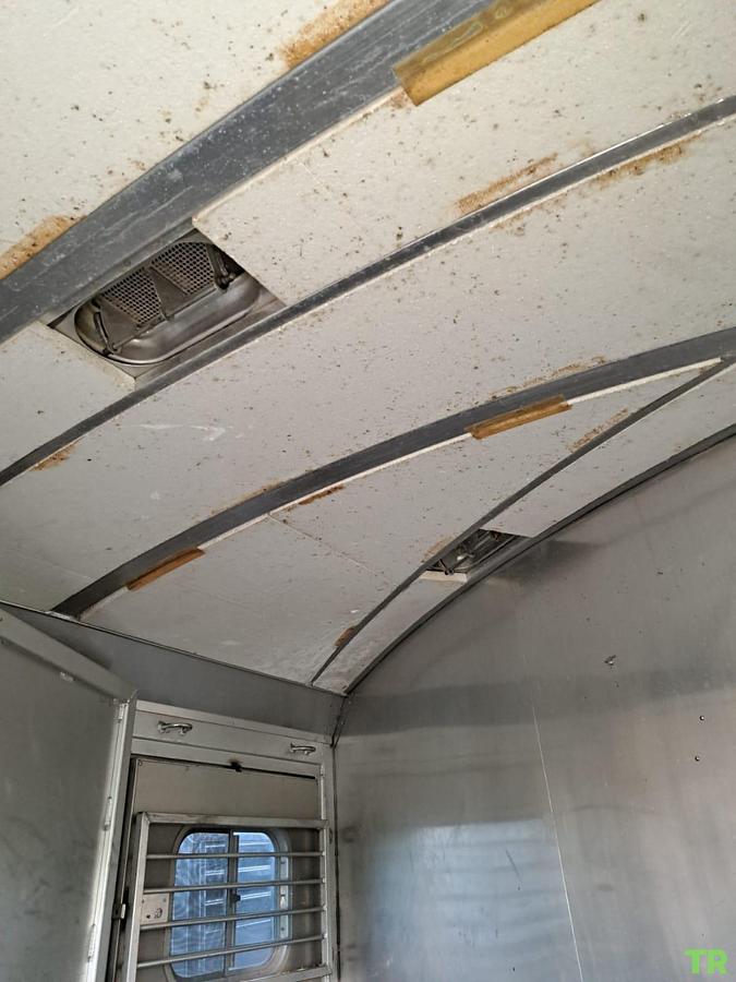 Used 1999 4 Star 2-Horse Trailer