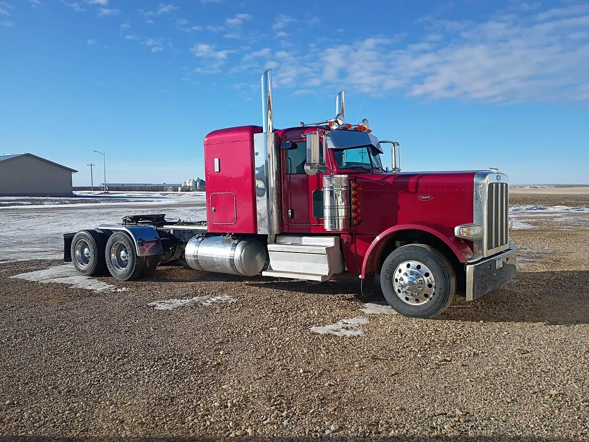 Used 2021 Peterbilt 389