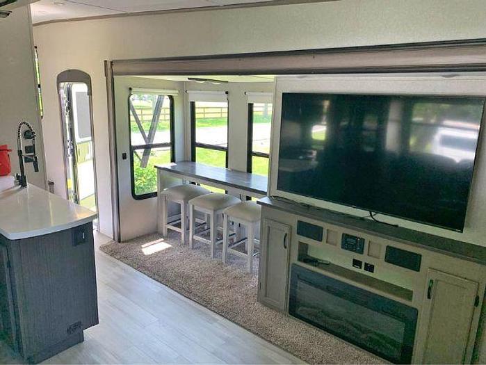 Used 2022 Coachmen Chaparral 373 MBRB