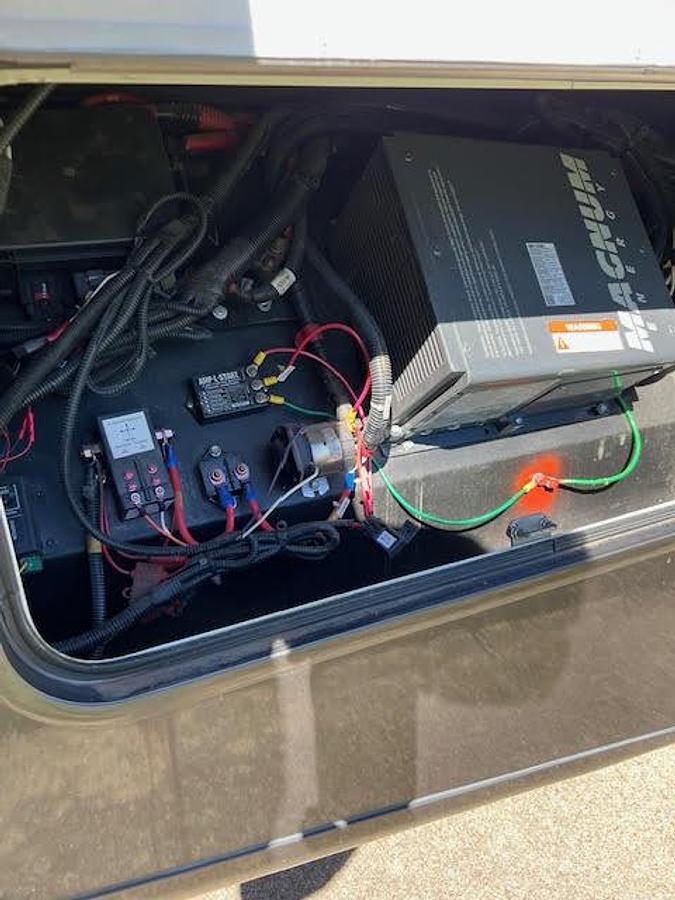 Used 2014 Thor Motor Coach Palazzo 33.2 Class A Motorhome